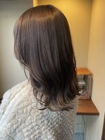 イニ(ini)&nbsp;伊達　柔らか似合わせベージュカラー◎