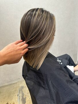 メリー オオサカ(Merly Osaka) ダントツ人気!ベージュバレイヤージュ