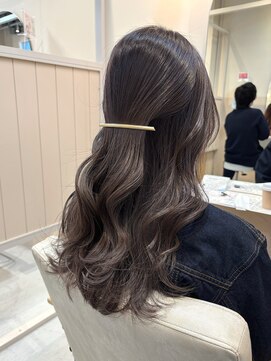 シダ(sida) グレージュカラー