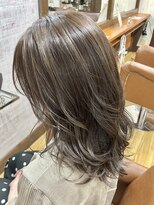 ララ(LALA)&nbsp;グレージュ、オリーブカラー、ハイライト