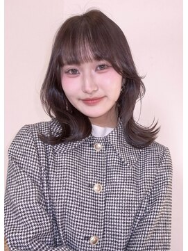 ソレイユトウキョウシブヤ(SOLEIL TOKYO shibuya) ミディアムレイヤー韓国くびれヘアショコラベージュ