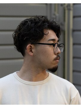 ペルズヘア(PELLS HAIR) センターパートパーマラルフパーマテーパーフェードパーマ