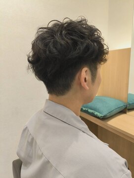 ウイバイファースト(u'i by first) メンズパーマスタイル