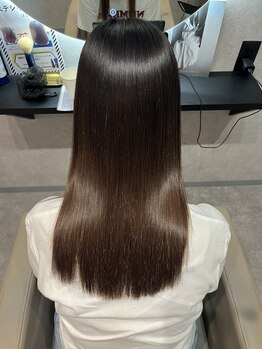 プラチナ(platinum)の写真/うるツヤが叶うこだわりのトリートメント!毛髪内部から綺麗にする成分で輝く◎