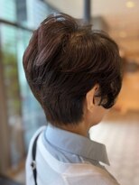 サロンイクエヤマザキ 文京(SALON IKUE YAMAZAKI)&nbsp;くびれショート パーマを使った毛流れスタイル