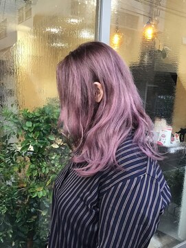 サムブリッジ(SOMEBRIDGE) ☆★グラデーションホワイトピンクカラー★☆(SOMEBRIDGE 亀有)