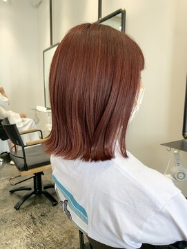 ニーナ(NINA) 切りっぱなしボブ
