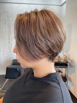 ダブル(DOUBLE) ハイトーン×ハンサムショート