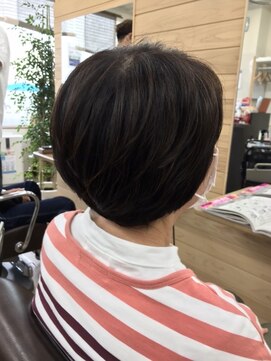 シードヘア(seed hair) ヘアマニキュア＆カット