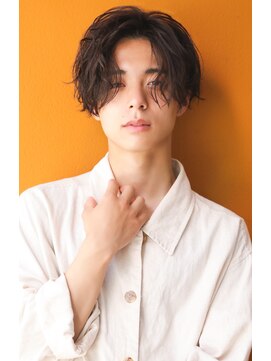 カライングドゥ(ing deux) スーツ短髪ツーブロック束感モテる黒髪シークレットパーマ流行