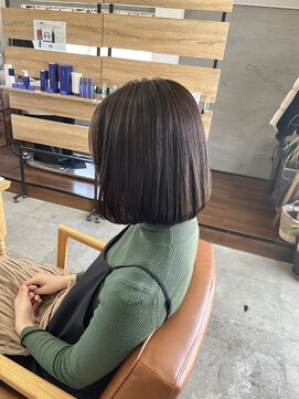 レティス(REttice) ボブ×オリーブベージュ