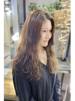 ザ ラボ アングゥ(The Labo ungu) ウェーブパーマ/ロング