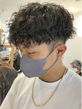 ウェイビーエフティフィフス 横浜西口(WAVEY ft.fifth) ツイストスパイラルパーマ波巻きスパイラル刈り上げマッシュ