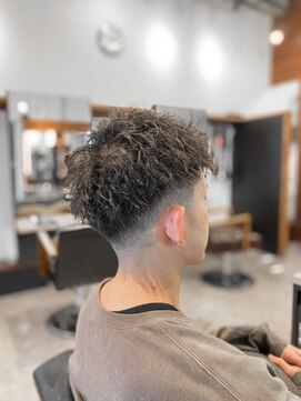 アイリーヘアデザイン(IRIE HAIR DESIGN) 【IRIE HAIR赤坂】スキンフェード×ツイストスパイラルパーマ