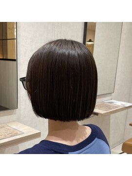 アピッシュ シーナ 海老名店(apish ciena) ぱつっとボブ♪