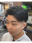 ツーブロ低めフェードスタイル