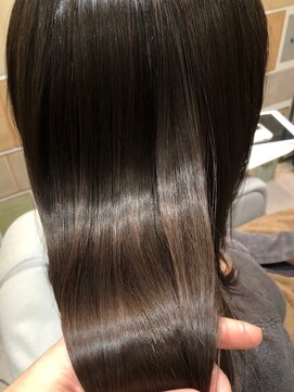 リム(RiM) 艶髪ロング/髪質改善オージュア/韓国風ナチュラルストレート