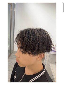 トゥルークリエイション 小山(True Creation) 緩め波巻きセンターパート