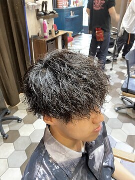 シェノン オム 梅田(CHAINON HOMME) ツイストスパイラル