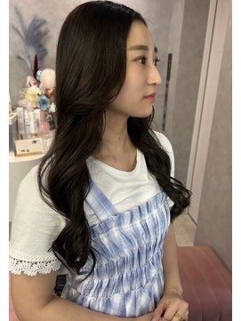 ジュエム(jouerm) グレージュカラーくびれヘアロングアッシュ