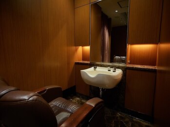 ヘアモード キクチ 銀座店の写真/【銀座・メンズ専門サロン】シェービングはもちろん、リラクゼーションメニューも豊富