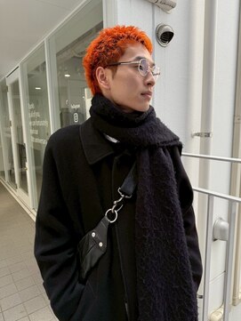 PARKiiiNG 心斎橋　ブリーチ/ダブルカラー/パーマ/メンズ【パーキング】 刈り上げセンターパート