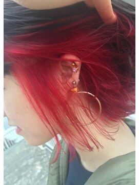 ジーナ(XENA) イヤリングレッド