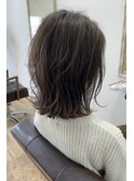 アッシュベージュくびれボブ