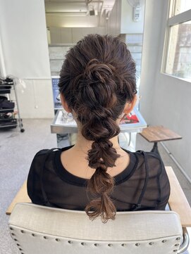 ヘアー アレス(hair ales) ポニーアレンジ ヘアセット 編みおろし 結婚式