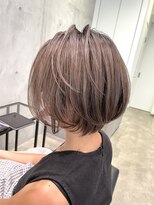 アユニ(Auni)&nbsp;大人の色気◎コンパクトボブ