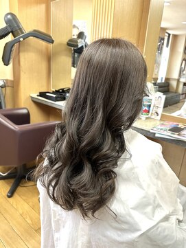 EM美容室 10代～40代 ブリーチ無しグレージュ