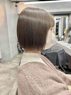 アイユー(ii+U) ミニボブ　小顔カット ナチュラル　ショートカット
