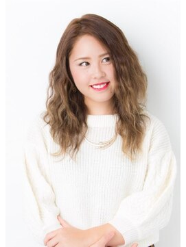 ココロエ ヘアアート(cocoroe HAIR ART) ハイカラー　ゆる巻きロング