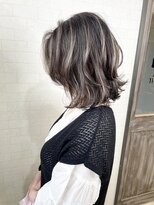 アルマモモ(Alma momo)&nbsp;ハイライト×ミディアム