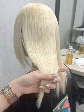 ロウル 渋谷(LOWRL) Whiteblond/care bleach