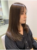 オリーブベージュ