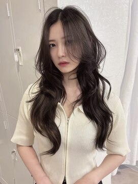 ヴェルア 四条烏丸 四条大宮(Velua) 20代30代ロングハッシュカット暗めグレージュ