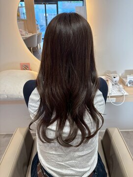 ルーチェココ ブラン(Lu'ce coco blanc) 暗めカラーツヤ感ナチュラルロング