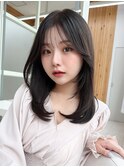暗髪で出せるこなれ感！フェイスレイヤー×ナチュラルセミロング