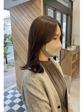 バショ(ba sho) 赤み消しベージュ