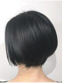 手ぐしでまとまる大人ボブスタイル