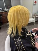 ダブルカラー イエロー 派手髪 ウルフカット