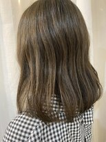 スイート ヘアデザイン(Suite HAIR DESIGN) オリーブベージュ 透明感カラー かわいい モテカラー