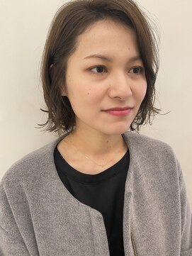 マカロンコワフュールドウシワカマル(macaron coiffure de ushiwakamaru) 上品な大人女性に似合うフワッとボブ♪ 【沼津・沼津駅】