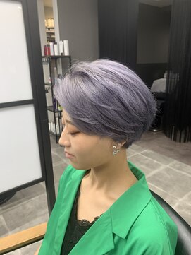 バダス(Badass) ハイトーンショート