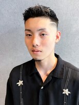 フジヤマバーバーショップ アジト(FUJIYAMA BARBER SHOP ajito)&nbsp;スキンフェードラインアート【田中美旺】b607