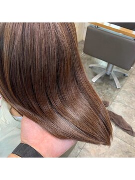 ヘアープロデュース フルブルーム うる艶ストレート(髪質改善)20・30代