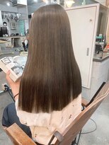 リベルテ銀座20代　オリーブブラウン×サイエンスアクア