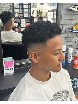 ライズヘアーバズ(RAIZE HAIR BUZZ) リバースパーマ