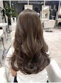 レイヤーカット毛流れレイヤーオリーブベージュブリーチ無し